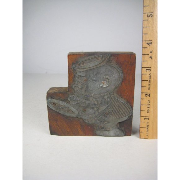 Vintage Metal Wood Letterpress Print Block Stamp Person Magnifying Glass Detecti - Picture 2 of 11